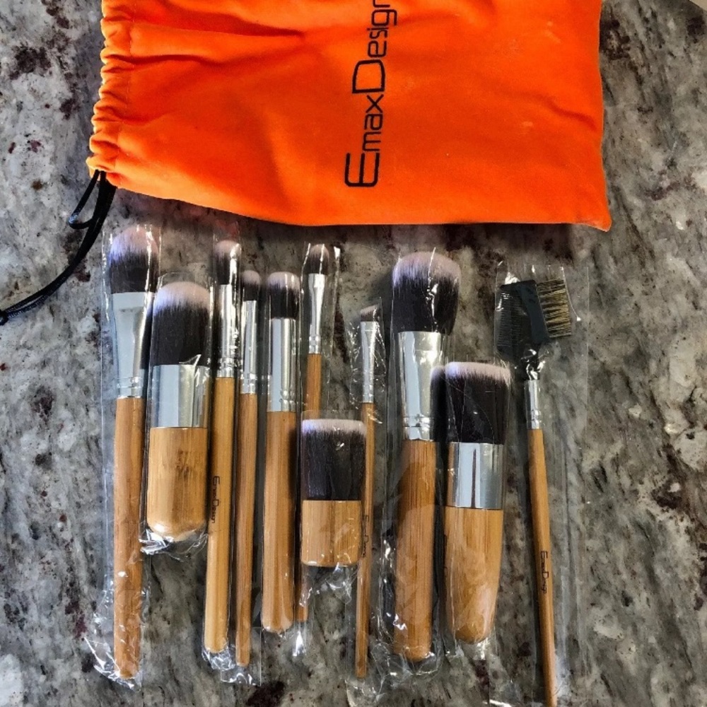 Emax Design Wood Makeup Brushes